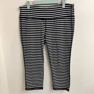 Athleta Black and White Striped Leggings SZ XL